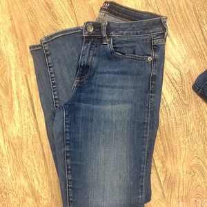 Gap denim curvy jeans - size 29